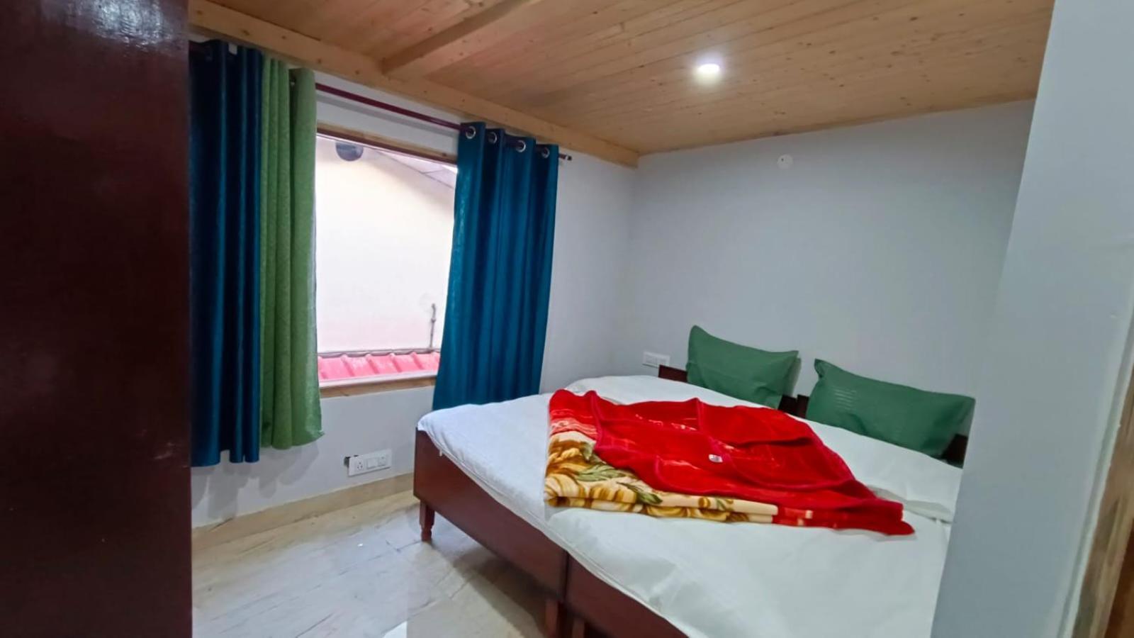 Shiv Shakti Homestay - Near Isbt, Bypass Mc Parking, Hpu, And Advance Study 심라 외부 사진